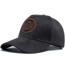 New Round Leather Labels Trendy Suede Hats for Men Baseball Caps Men's Versatile Sun Hats Women's Hip-hop Caps Outdoor Shade