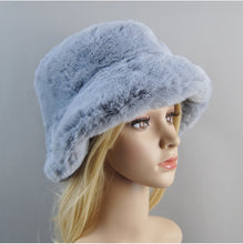 2025 New Style Fake Rabbit Fur Hats Super Soft Women Winter Hat Cotton Lining Warm Russian Fashion Ski Beanies Plush Solid Color