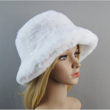 2025 New Style Fake Rabbit Fur Hats Super Soft Women Winter Hat Cotton Lining Warm Russian Fashion Ski Beanies Plush Solid Color