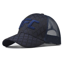 Fashionable high-top hat for men, with a large mesh and breathable design, suitable for outdoor activities and versatile