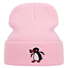 Cute penguin embroidered knitted hats for men and women, autumn and winter outdoor warm sports event woolen hats, bean hats