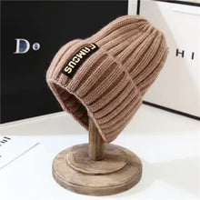 Winter hat, men's and women's versatile fashion long label woolen hat, warm ear protection, toe cover, knitted hat