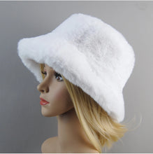 2025 New Style Fake Rabbit Fur Hats Super Soft Women Winter Hat Cotton Lining Warm Russian Fashion Ski Beanies Plush Solid Color