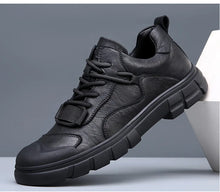 Genuine Leather Sneakers Men's Shoes Outdoor Casual Hiking Shoes Soft Soled Anti-skid Mountaineering Shoes Men Zapatillas Hombre